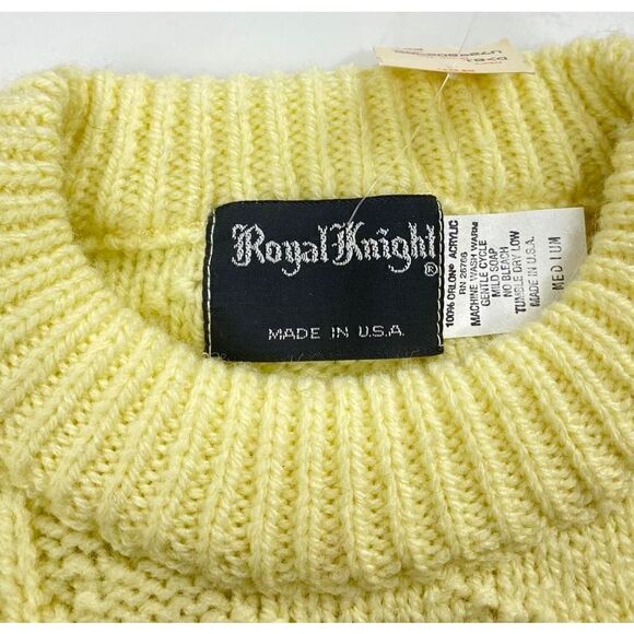 Vintage Royal Knight Crew Neck Knit Sweater Adult Medium Yellow Made in the USA - Picture 3 of 6